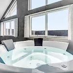 Feriehus Luxury Retreat For 18 - By Traum Spøttrup