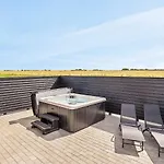 Luxury Retreat For 18 - By Traum Holiday home *