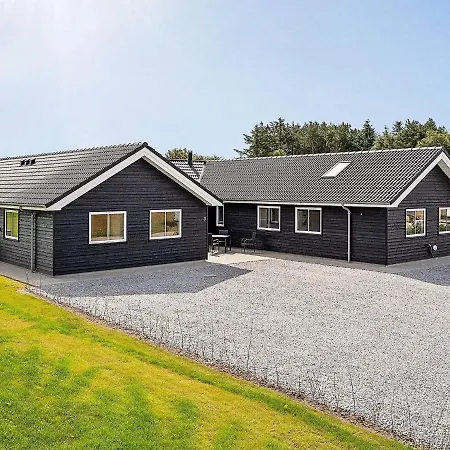 Luxury Retreat For 18 - By Traum *