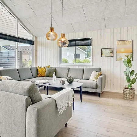 Luxury Retreat For 18 - By Traum * Spottrup