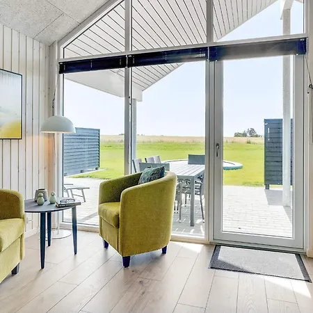 Luxury Retreat For 18 - By Traum Spottrup