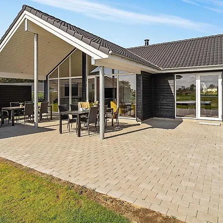 Luxury Retreat For 18 - By Traum Дом отдыха *