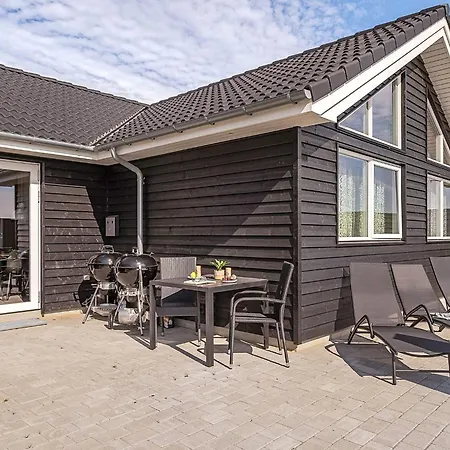 Luxury Retreat For 18 - By Traum Feriehus Spottrup