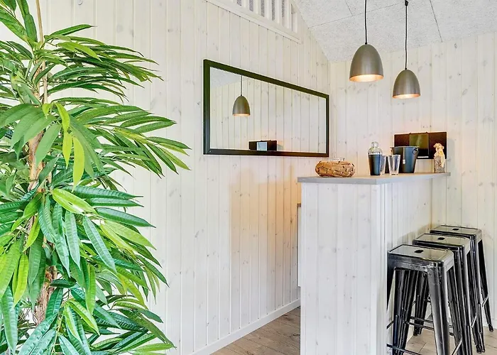 Holiday home Luxury Retreat For 18 - By Traum